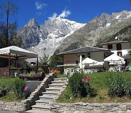 Aigle فندق 3*