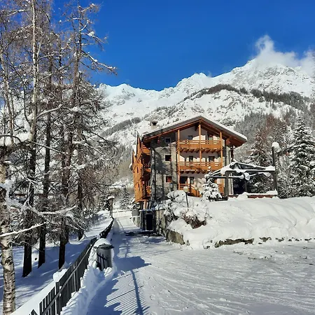 Hotel Aigle 3*