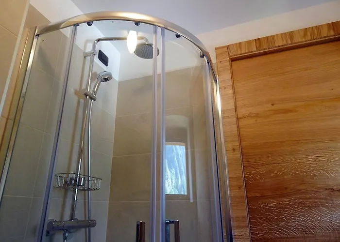 Aigle Отель Курмайор