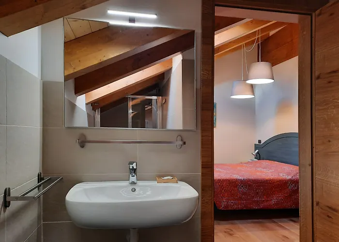 Отель Aigle Курмайор